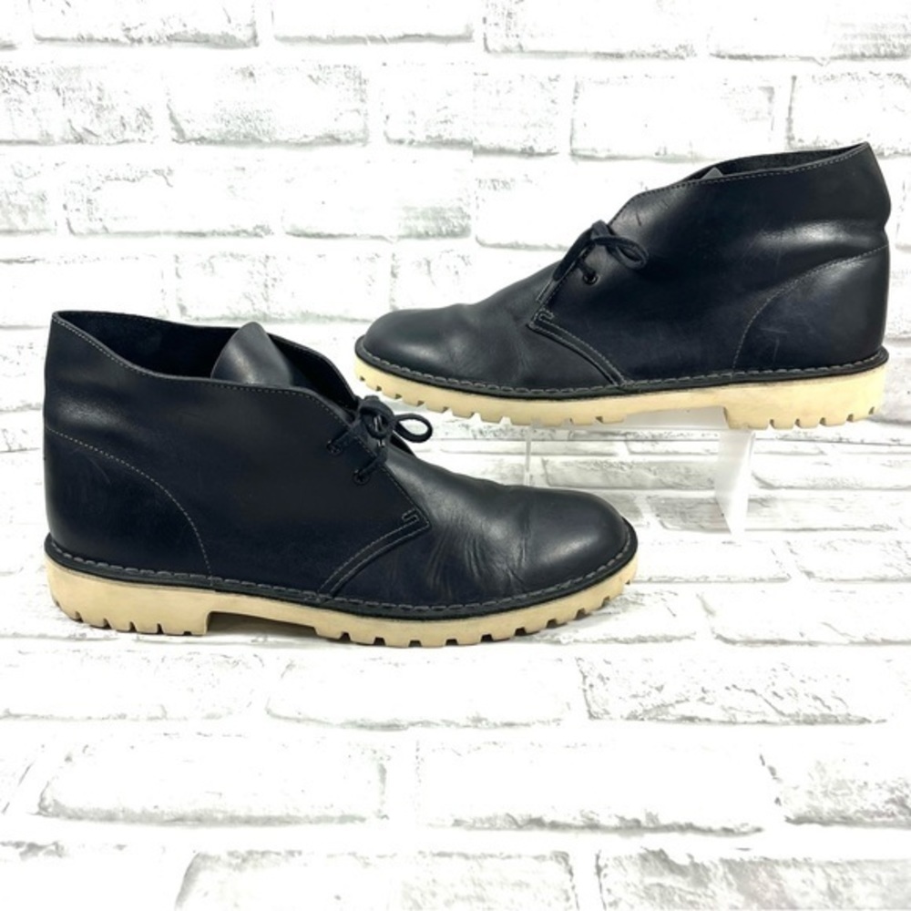 Clarks Black Leather Chukka Boots with Cream-Tone Sole